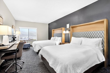 Suite, 2 Queen Beds, River View