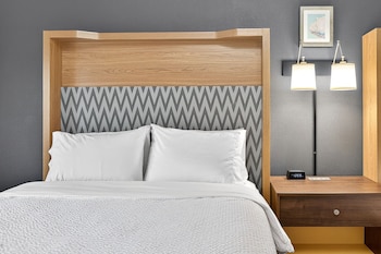 Standard Room, 2 Queen Beds, Accessible (Mobility Accessible)