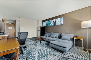Junior Suite, 1 Bedroom, Courtyard View (Kitchenette)