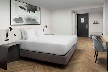 Room, 1 King Bed, Accessible, Non Smoking