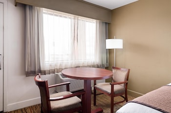 Standard Room, 2 Queen Beds, Non Smoking