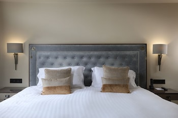 Deluxe Room, 1 King Bed, City View (Windsor Junior Suite)