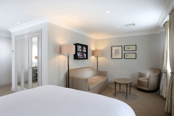 Deluxe Room, 1 King Bed