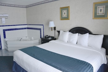 Deluxe Studio Suite, 1 King Bed, Non Smoking