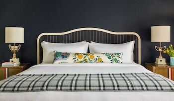 Room, 1 King Bed with Sofa bed