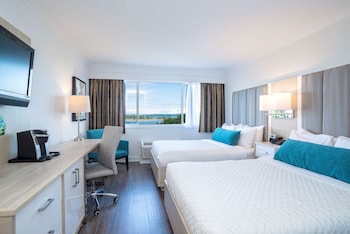 Standard Room, 2 Double Beds, Refrigerator, Harbor View
