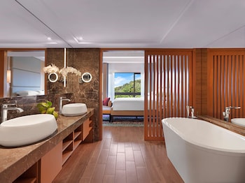 Regency, Executive Suite