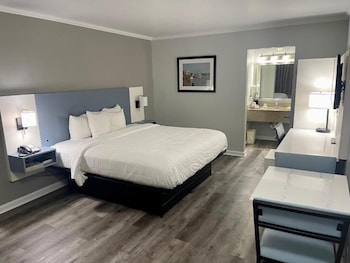 Standard Room, 1 King Bed, Non Smoking