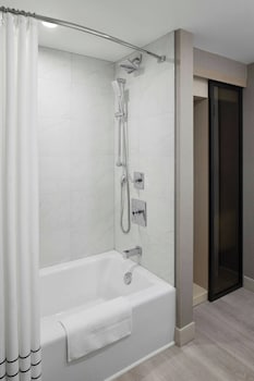 Room, 1 King Bed