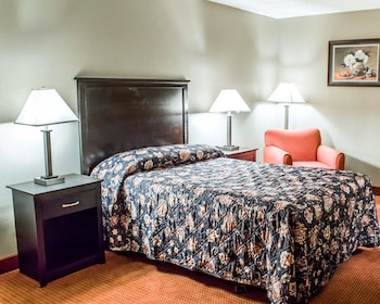 Standard Room, 1 King Bed, Smoking