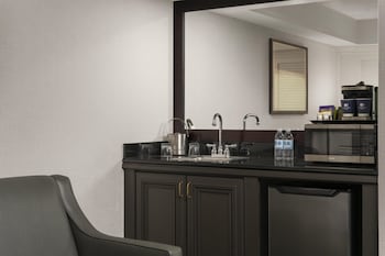 Junior Suite, 1 King Bed