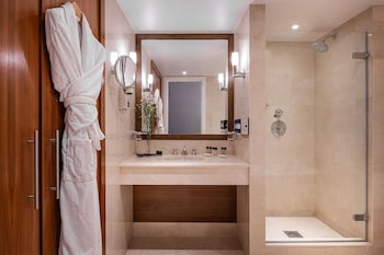 Junior Suite, 1 King Bed