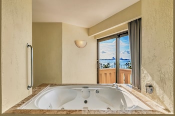Master Suite, 3 bedrooms plus