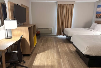 Room, 2 Double Beds, Non Smoking, Kitchenette
