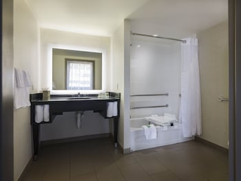 Standard Room, 2 Queen Beds (Communications)