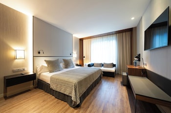 Superior Triple Room (2 adults + 1 child)