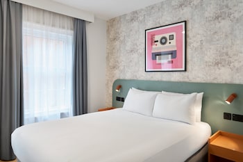 Standard Room, 1 King Bed