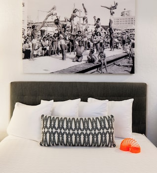 Standard Room, Accessible, City View