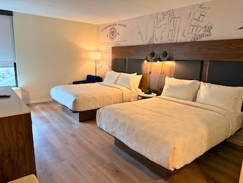 Deluxe Room, 2 Queen Beds, City View