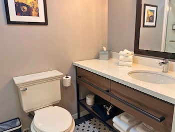 Superior Suite, 1 King Bed with Sofa bed