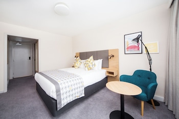 Standard Room, 1 King Bed (Super)