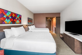 Room, 2 Queen Beds, Non Smoking (Drinks & Snacks)