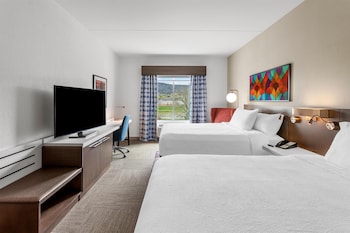 Room, 2 Queen Beds, Non Smoking (Drinks & Snacks)
