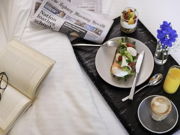 Deluxe Room, 1 King Bed