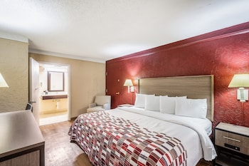 Superior Room, 1 King Bed, Accessible, Non Smoking (Roll-In Shower)