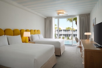 Room, 2 Queen Beds, Tower