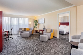 Suite, 1 Bedroom, Balcony