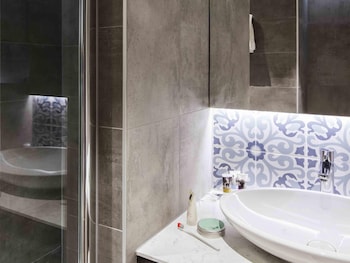 Quadruple Room, 1 Double Bed with Sofa bed (Privilege)