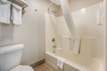 Room, 1 King Bed, Non Smoking (Upgrade)