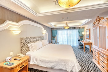 Premium Room, 1 King Bed