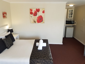 Hillside Queen Room