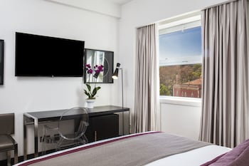 Avani Room
