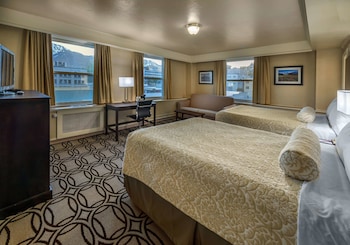 Deluxe Room, 2 Double Beds, Non Smoking, Refrigerator & Microwave (with Sofabed)
