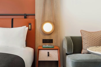 Superior Room, 1 King Bed