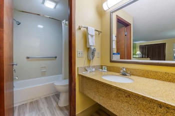 Suite, 1 King Bed, Accessible, Non Smoking