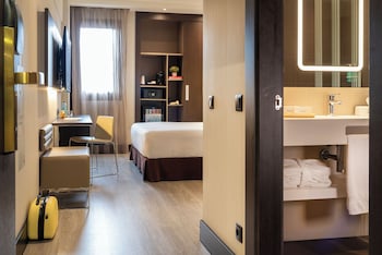 Superior Room, 1 Queen Bed