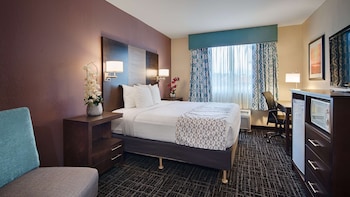Standard Room, 1 King Bed, Non Smoking, Microwave