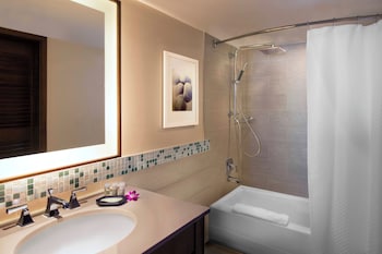 Traditional Room, 2 Double Beds (Mobility Accessible, Roll-in Shower)