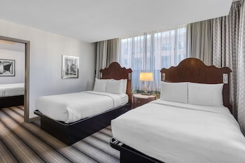 Suite, Multiple Beds, Non Smoking, Refrigerator (Living Room;with Sofabed)