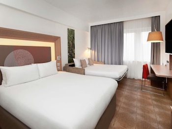 Premier Room, 1 Queen Bed with Sofa bed