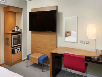 Superior Room, 1 Queen Bed with Sofa bed
