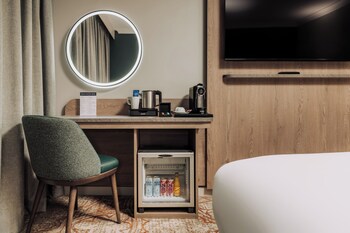 Privilege, Room