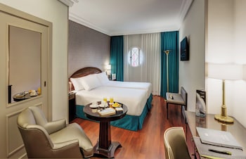 Classic Twin Room