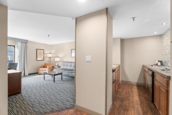 Suite, 2 Queen Beds, Non Smoking, Kitchenette