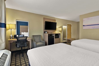 Standard Room, 2 Double Beds, Non Smoking