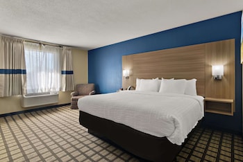 Suite, 1 King Bed, Non Smoking